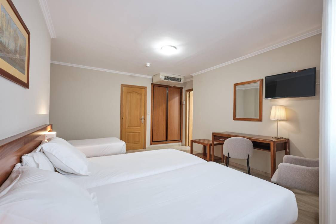 None Hotel San Lorenzo Santiago de Compostela None Hotel San Lorenzo Santiago de Compostela